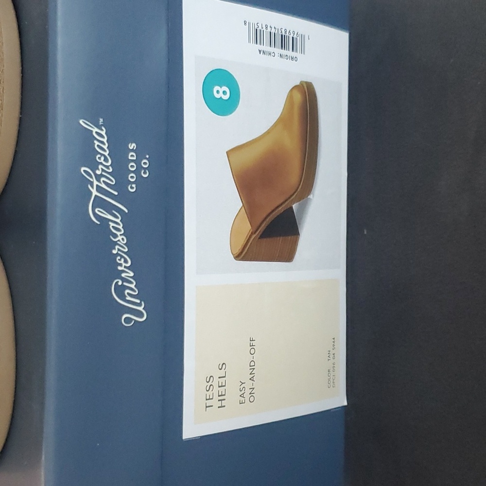 Target Clogs Universal Threads - image 3